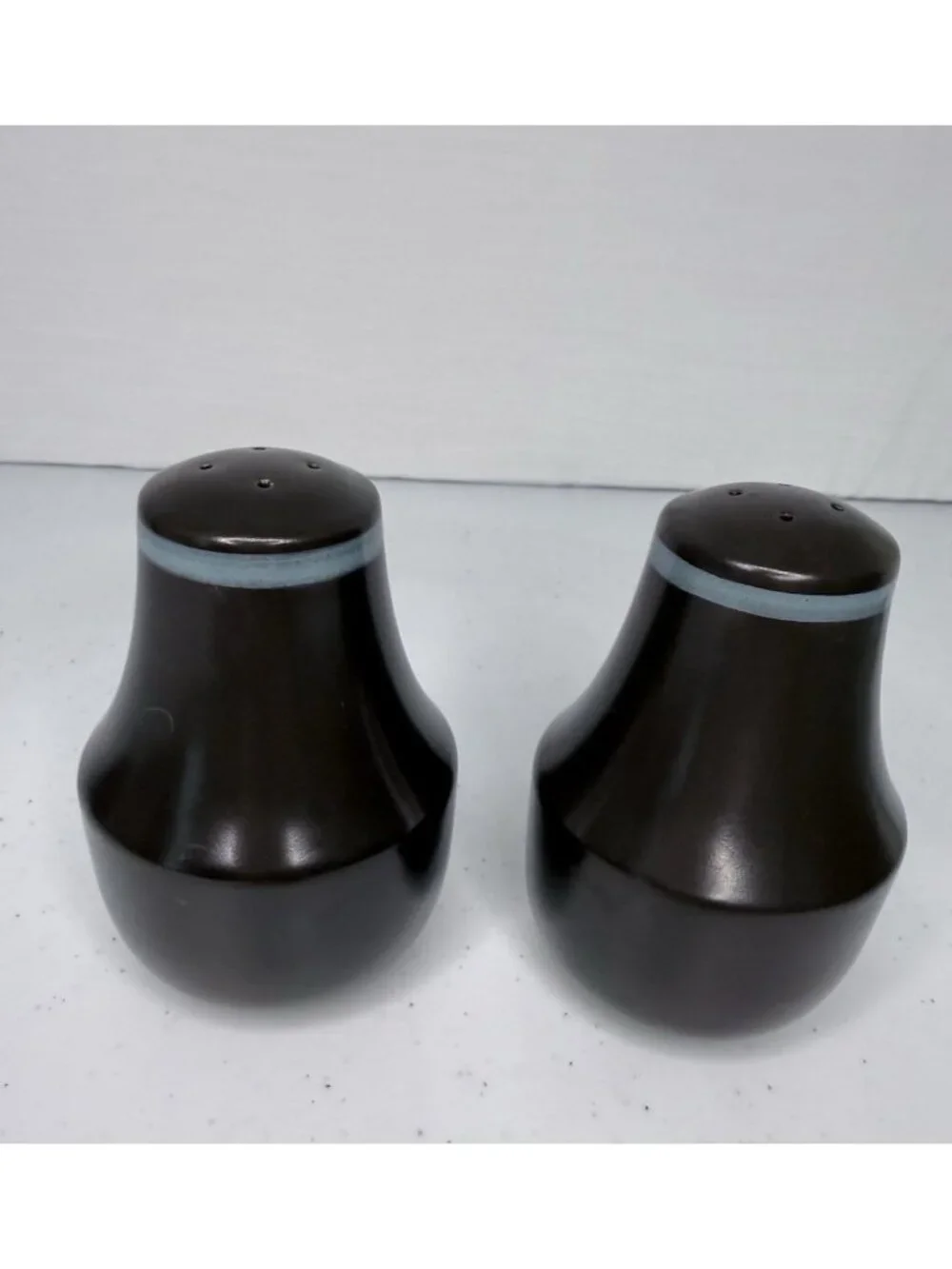Salt And Pepper Shakers Mikasa Majorca Monja 7504 Japan Brown w/ Blue Stripe MCM